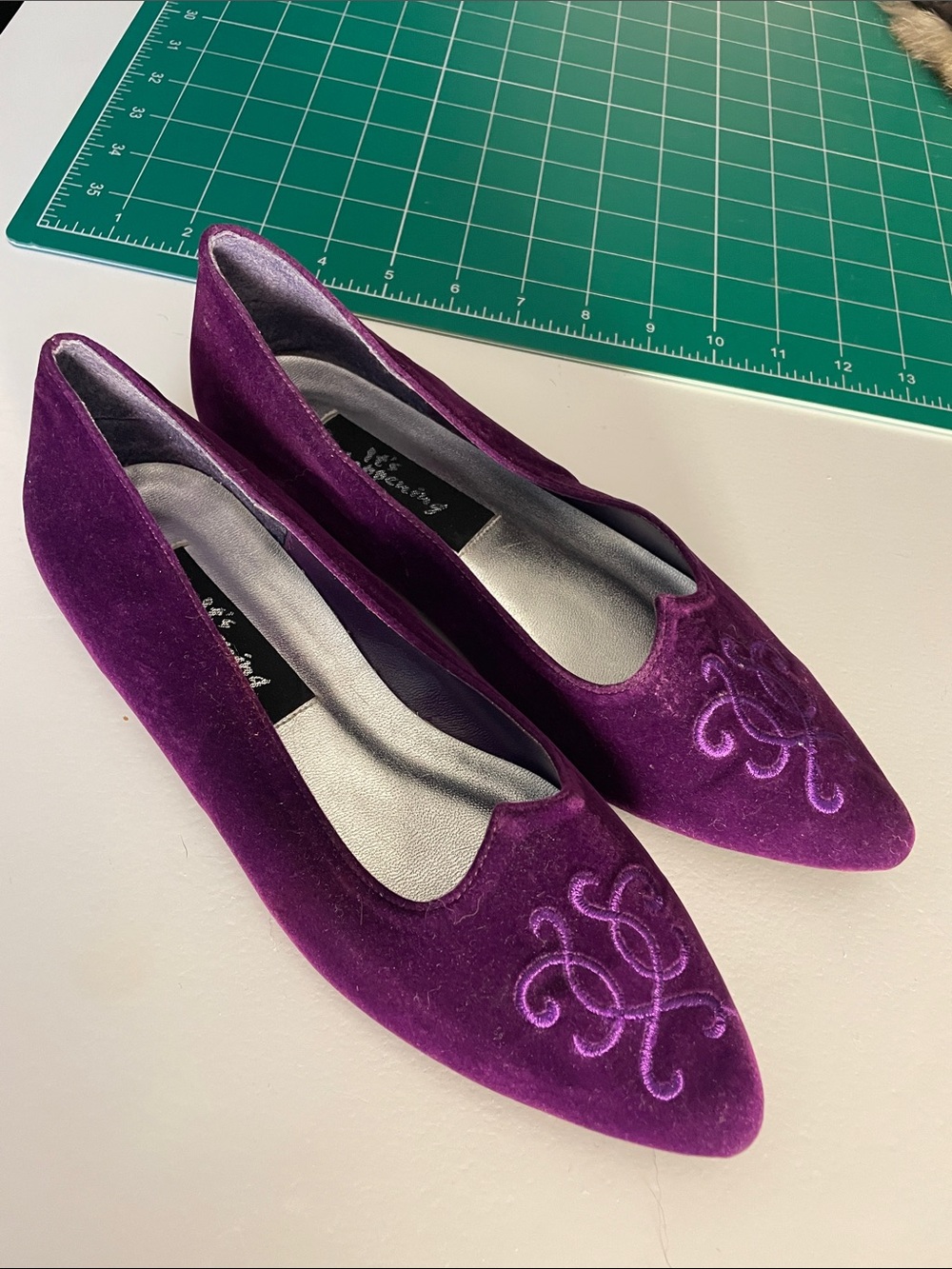 Vintage GUC Women's Velvet Pointed Flats in Deep Purple with Embroidered Toe